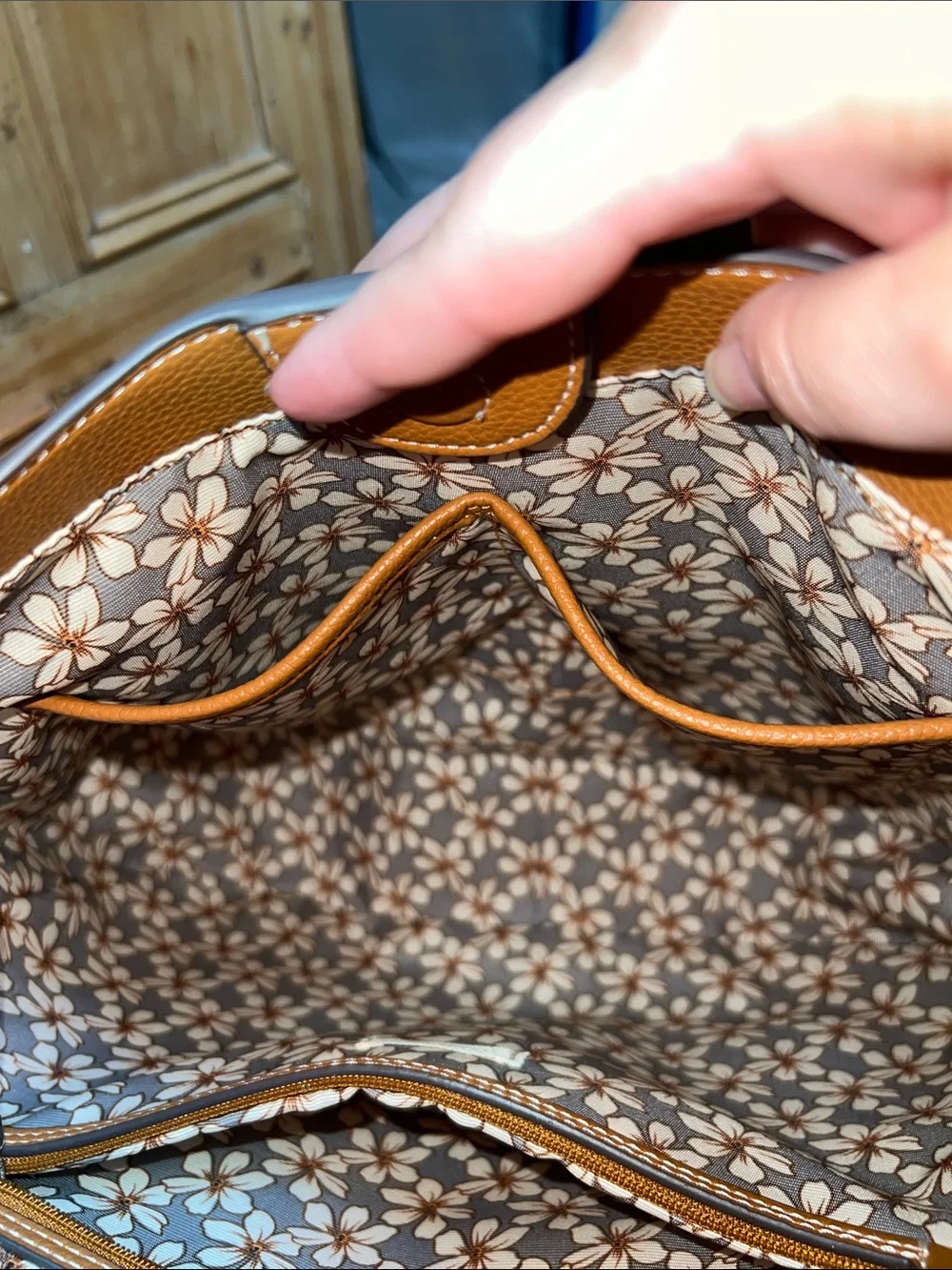 NWT Vera Bradley Hobo Convertible Crossbody